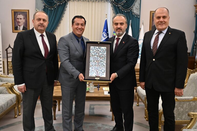 Hamaloğlu ve Anar Aktaş ile görüştü