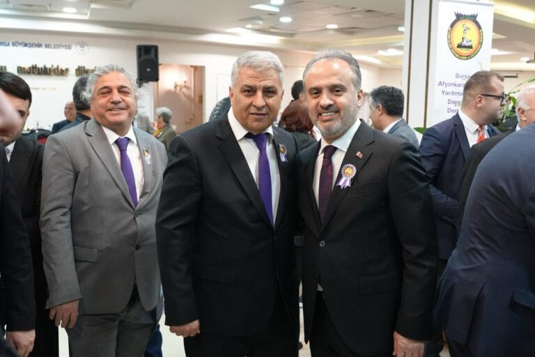 AFYONKARAHİSARLILAR’DAN DAYANIŞMA GECESİ
