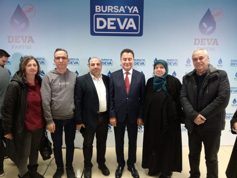 HÜRRİYET KÖYLÜLERİ TOPRAĞINI İSTİYOR