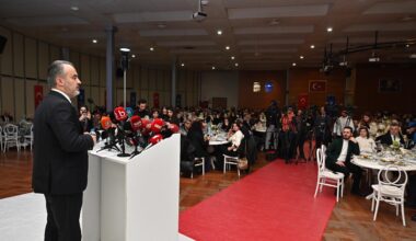 Başkan Aktaş gazetecilerle bir araya geldi