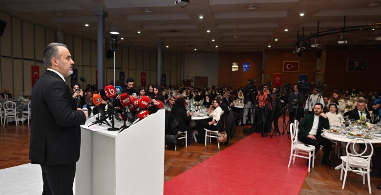 Başkan Aktaş gazetecilerle bir araya geldi