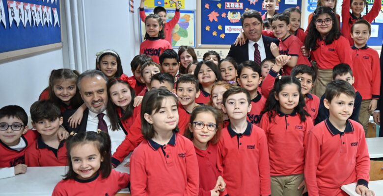 795 bin öğrencinin karne sevinci