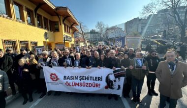UĞUR MUMCU VE BASIN ŞEHİTLERİ ANILDI