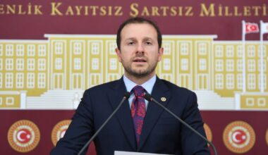 AK PARTİ BURSA MİLLETVEKİLİ AHMET KILIÇ, TBMM’DE BASIN TOPLANTISI DÜZENLEDİ
