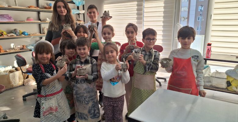 Nilüferli öğrencilerin tatili dolu dolu geçiyor