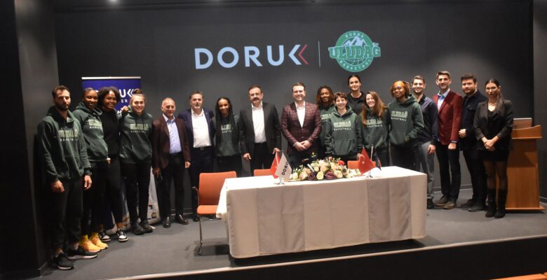 DORUK HASTANELERİ’NDEN KADIN BASKETBOLCULARA DESTEK