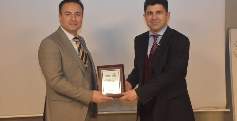 İMSİAD ÜYELERİNE GAYRİMENKUL YATIRIM FONLARI ANLATILDI…