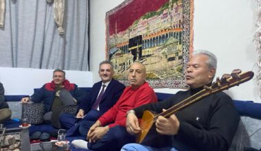 Şanlıurfalılar Derneğinden Refik Yılmaz’a açık destek. Şanlıurfalılar Derneğinden Refik Yılmaz’a açık destek.