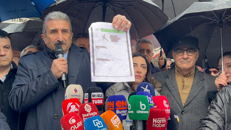 CHP BURSA İL BAŞKANI YEŞİLTAŞ: BUSKİ’NİN HORTUMLARI NEREYE BAĞLI?