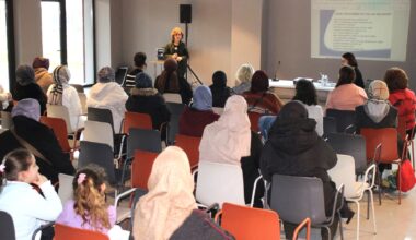 KADINLARA MENOPOZ DÖNEMİ BİLGİLENDİRMESİ…