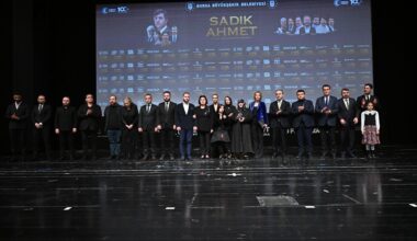 “Sadık Ahmet” filminin Bursa galasına yoğun ilgi