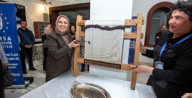 BUSMEK’ten ‘Bursa İpeği Sergisi’