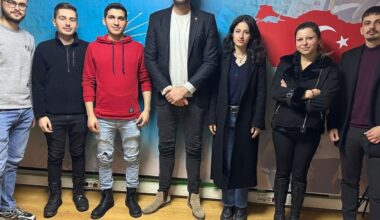 CHP Gemlik Gençlik Kolu bağımlılığa karşı mücadeleye çağırdı