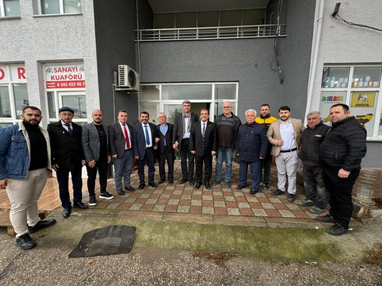 SEDAT YALÇIN KARACABEY’DE VATANDAŞLARLA KUCAKLAŞTI