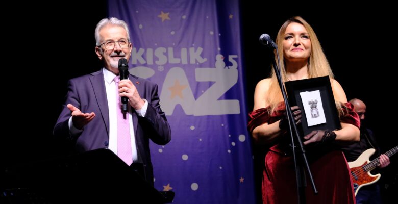 Caz Konserleri’nin açılışını Jülide Özçelik yaptı