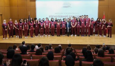 Mudanya Üniversitesinde Sektöre Uğurlama töreni