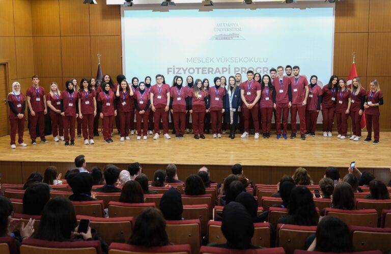 Mudanya Üniversitesinde Sektöre Uğurlama töreni
