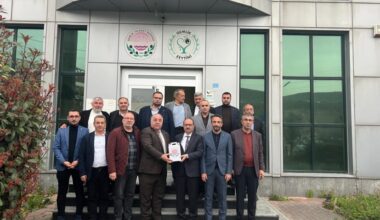 Vekil Mesten’den Borsa’ya Ziyaret Vekil Mesten’den Borsa’ya Ziyaret