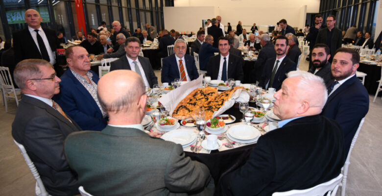 Osmangazi Meydanı’nda esnaf buluşması
