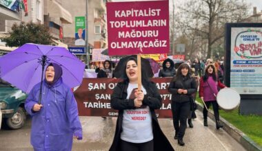Gemlik’te 8 Mart Emekçi Kadınlar Günü Coşkusu