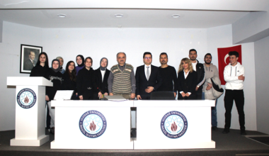 “DIŞ TİCARET BÜYÜK FIRSATLAR BARINDIRIYOR”