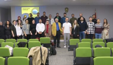 ALİ EKİNCİ, GENÇ MİMARLARLA BULUŞTU
