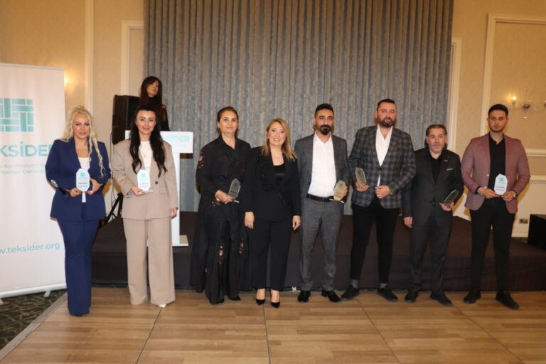 İŞ DÜNYASI TEKSİDER İFTARINDA BİR ARAYA GELDİ