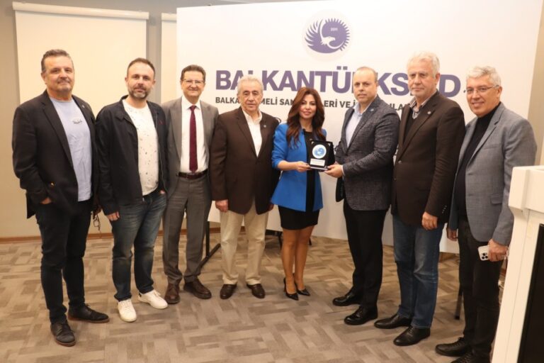BALKANTÜRKSİAD’DAN  “İV TERAPİ” SEMİNERİ