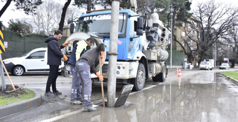 BUSKİ’den kapsamlı mazgal temizliği