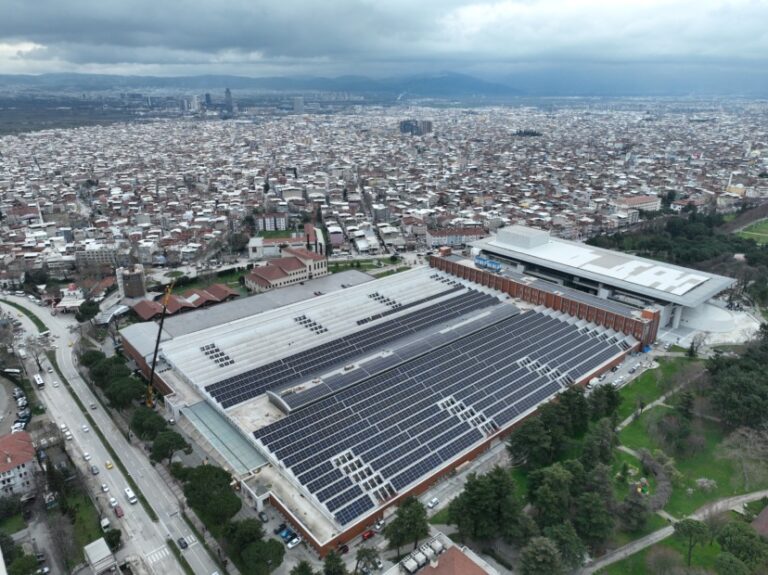 Yenilenebilir enerjiye yatırım devam ediyor