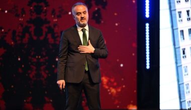 Başkan Aktaş, “Yeni evlenecek çiftlere düğün salonu bizden”