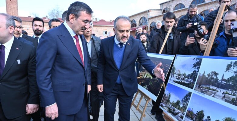 Cumhurbaşkanı Yardımcısı Yılmaz’dan Hanlar Bölgesi’ne tam not