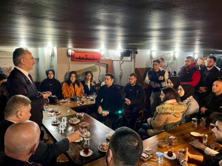 Refik Yılmaz’dan Gemlikli Gençlere; “Müjdelerimizi Bekleyin!”