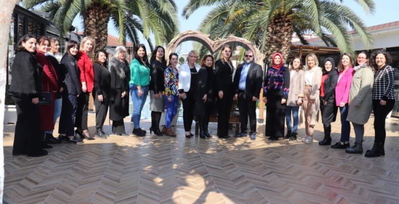 TOSYÖV BURSA’DAN KADIN GÜCÜNE SAYGI