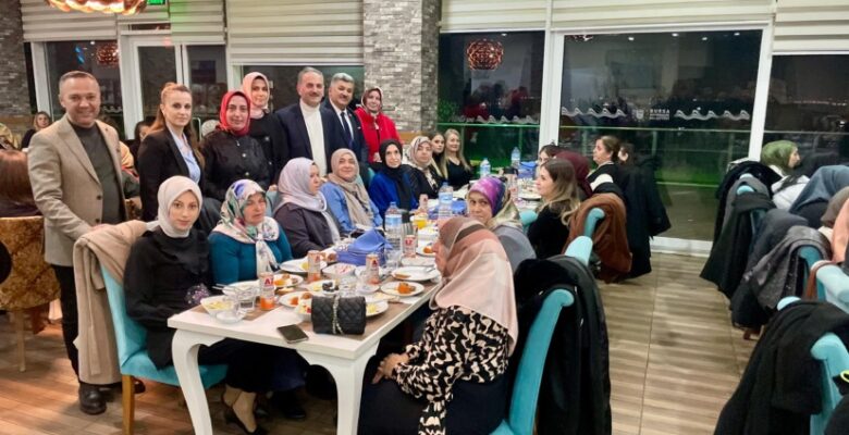 AK PARTİ’DEN KADINLAR GÜNÜ ETKİNLİĞİ