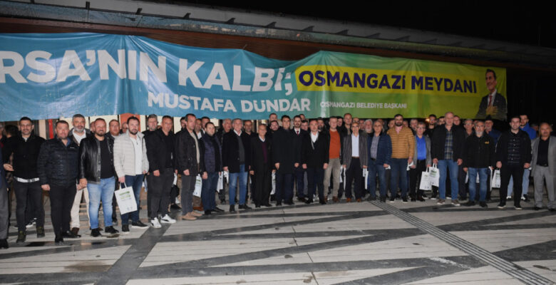 Başkan Dündar taksicilerle iftarda buluştu