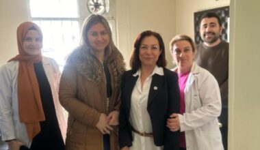 Bozan’dan Doktorlara Tatlılı Kutlama