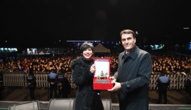 Aydilge şarkıları ve enerjisi ile Bursa’yı salladı