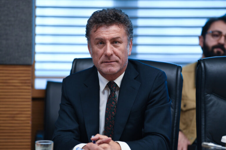 Orhan Sarıbal; “Tarım küçüldü, üretim yerine ithalat arttı”