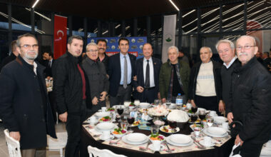 Başkan Dündar, muhtarlar ile iftarda buluştu