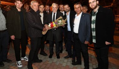Şadi Özdemir:  Nilüferliler hizmetlerimizin takipçisi olsun