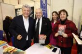 Şadi Özdemir’den çocuklara “Kitap okuyun” tavsiyesi