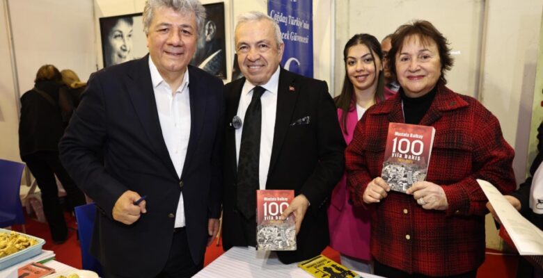 Şadi Özdemir’den çocuklara “Kitap okuyun” tavsiyesi