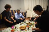 BAŞKAN YILMAZ, SAHURU GENÇLERLE YAPTI