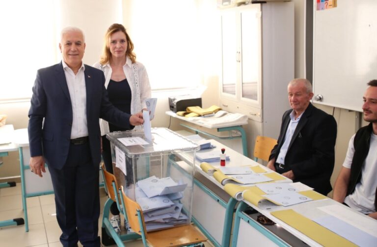 Bozbey oyunu kullandı