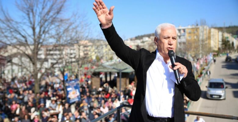 Bozbey: “Velileri olmadan dışarı çıkamıyorlar!”