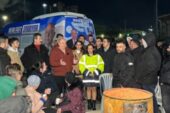 MEMLEKET PARTİSİ LİMAN İŞÇİSİNİN YANINDA