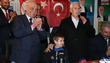 Bozbey İznik’ten seslendi: “Gözlerine perde inmiş”