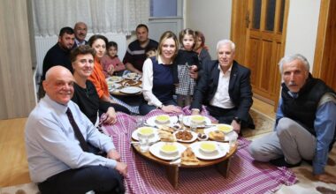 Bozbey, Aydın ailesinin iftar sofrasına konuk oldu