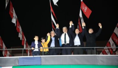 Mesken’de Bozbey coşkusu: “Gelin ve artık adaleti getirin”